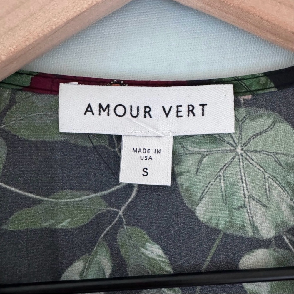 Amour Vert Silk Wrap Midi Dress Black Floral Long Sleeve Size Small - Picture 9 of 10